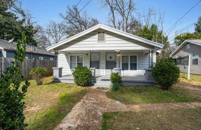 Limited-Time Promo! Get $250 OFF Your First Month's Rent! Renovated 3BR/2BA Tuscaloosa Gem with Luxury Upgrades – Schedule Your Showing Today! - 3024 20th Street, Tuscaloosa, AL 35401