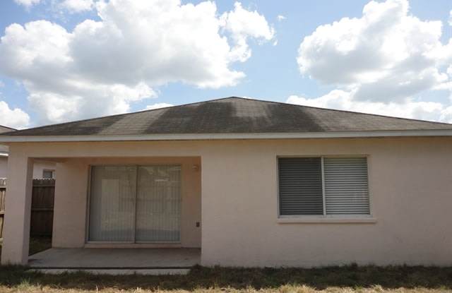 4426 Country Hills Blvd - 4426 Country Hills Boulevard, Plant City, FL 33563