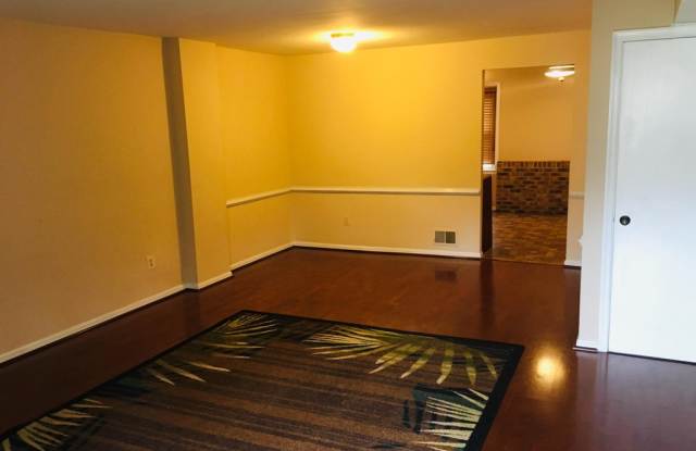 4925 7th Rd S Gallery 2