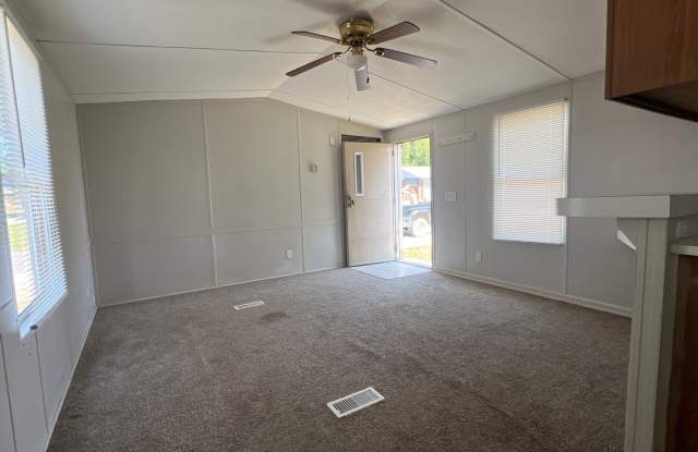 270 South Walnut Street - Lot 2 Gallery 4