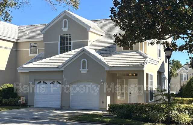 7021 Della Dr - 7021 Della Drive, Doctor Phillips, FL 32819