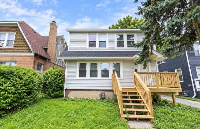 Beautiful 3-Bedroom, 1-Bath Home for Lease! Call KPM Detroit at (313) 429-3244 to Schedule a Showing! Gallery 1
