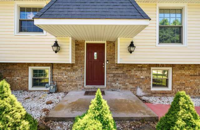 Large Home on Almost 2 Acres! photos photos