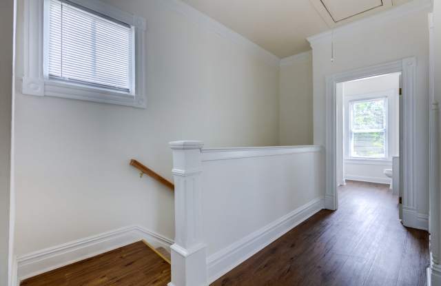 1600 North 22nd Street - B Gallery 3