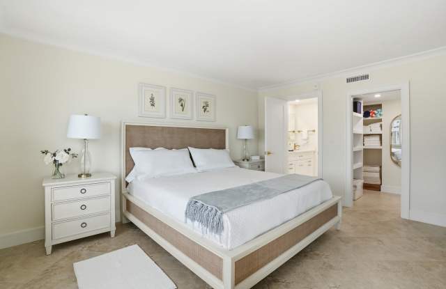 3443 Gulf Shore Boulevard North - 1 Gallery 4