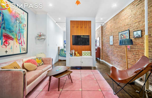 330 West 17th Street - 330 West 17th Street, New York City, NY 10011