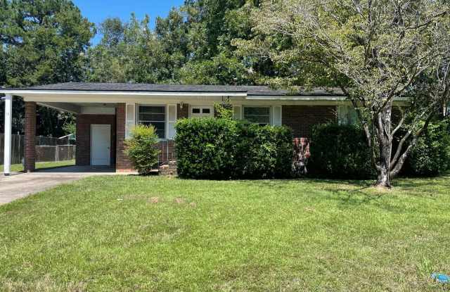 Flexible Living Space in the Heart of Goose Creek Gallery 1