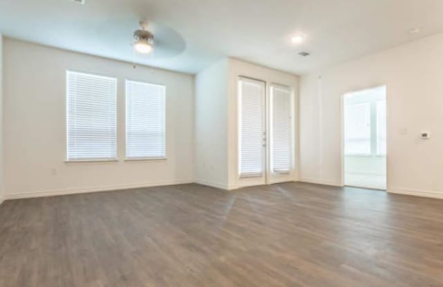 6657 McKinney Falls Pkwy Gallery 3