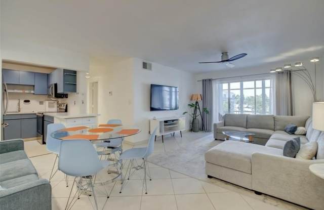 3020 NE 16th Avenue photos photos