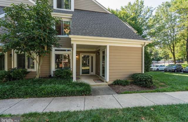 12232 FORT BUFFALO CIRCLE - 12232 Fort Buffalo Circle, Fair Oaks, VA 22033