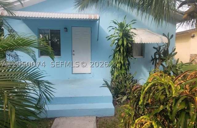 5743 Lincoln St photos photos