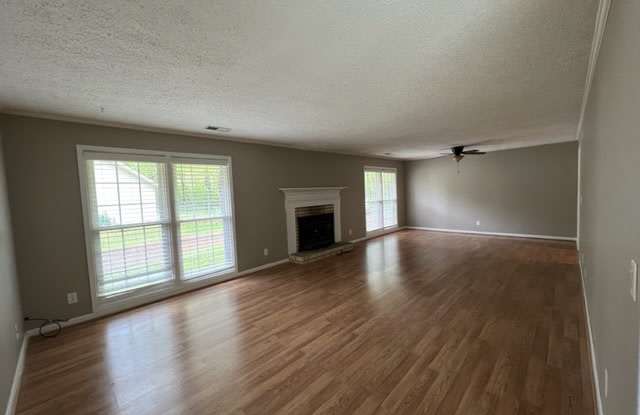 86 Azalea Drive Gallery 4