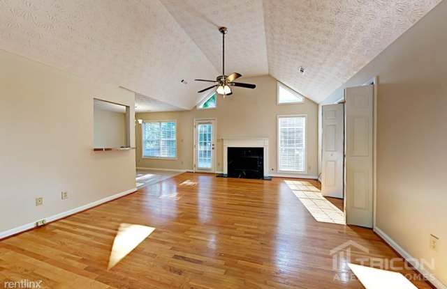2820 Candler Run SW Gallery 4