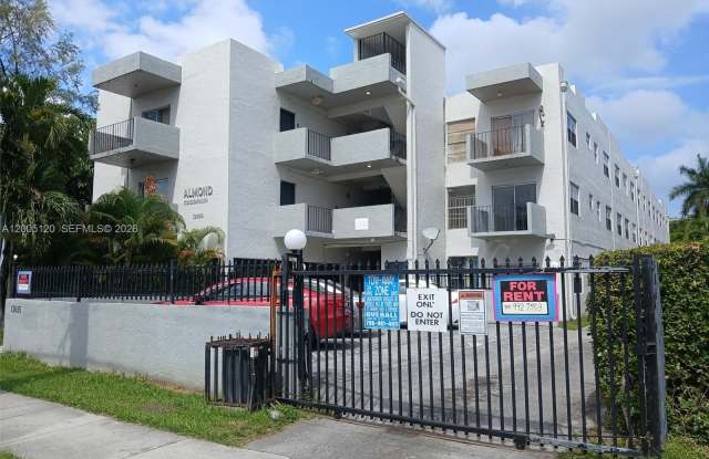 13655 NE 3rd Ct photos photos