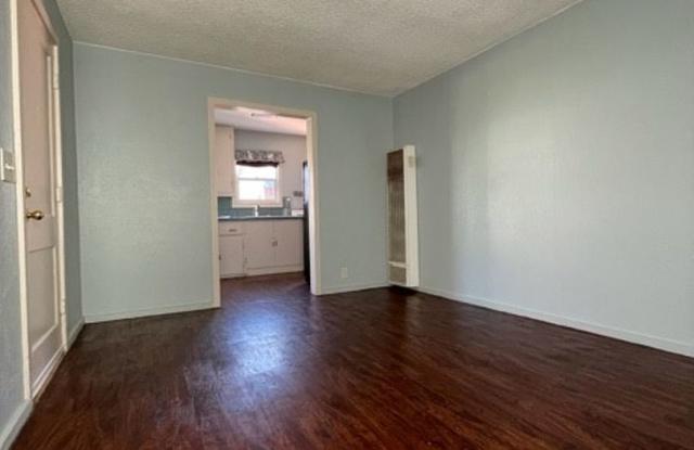 Small 1 bed, 1 bath. Gallery 3