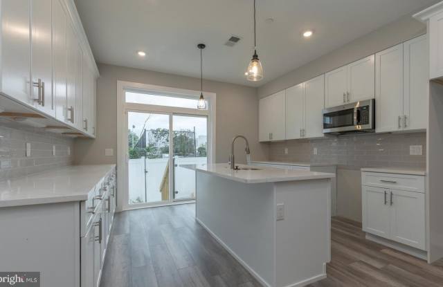 140 W HUNTINGDON ST #1 - 140 West Huntingdon Street, Philadelphia, PA 19133