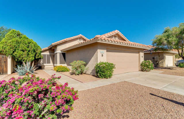**EXCELLENT 2 BEDROOM/2 BATHROOM HOME WITH MOUNTAIN VIEWS!!! (RAY RD & RANCH CIR)** Gallery 1
