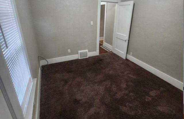 2 BED 1 BATH Gallery 3