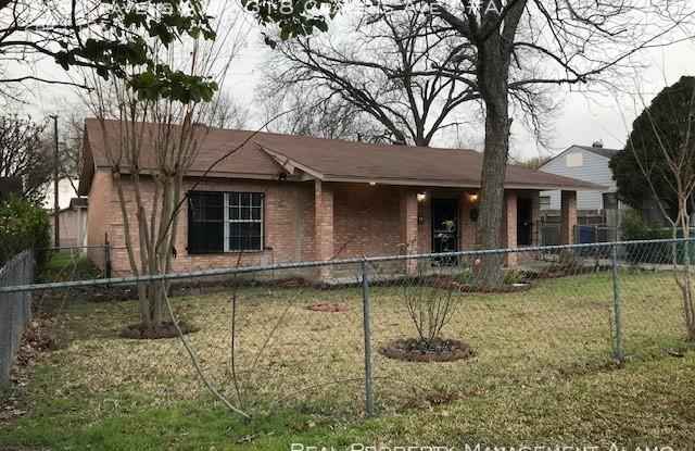 318 Cravens Ave - 318 Cravens Ave - 318 Cravens Avenue, San Antonio, TX 78223