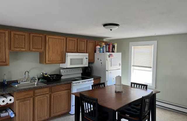 838 Lafayette Rd - 838 Lafayette Road, Hampton, NH 03842