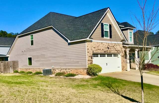 CENTRALLY LOCATED MARTINEZ HOME Gallery 3