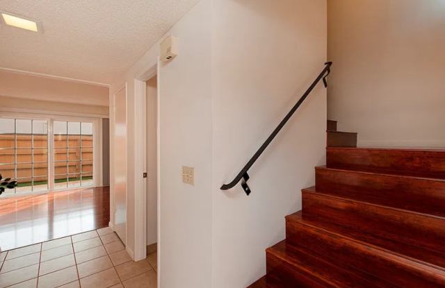 955 Las Lomas Dr Gallery 2