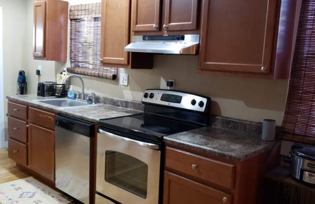 Charming, Updated 4-Bedroom Home in the Heart of Lawrenceville 114 43rd 1/2 Street photos photos