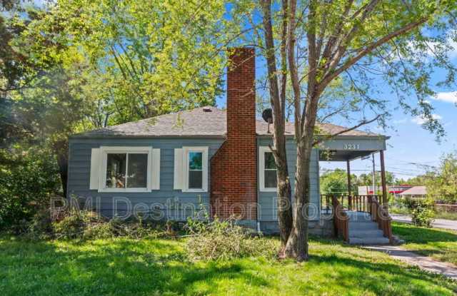 3231 Delavan Ave photos photos