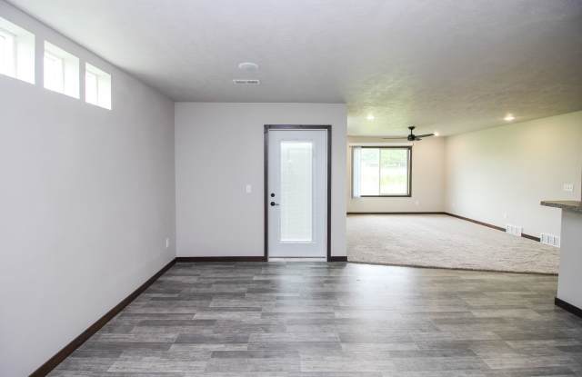 Newer 3 bed 2 bath in Tea Gallery 4