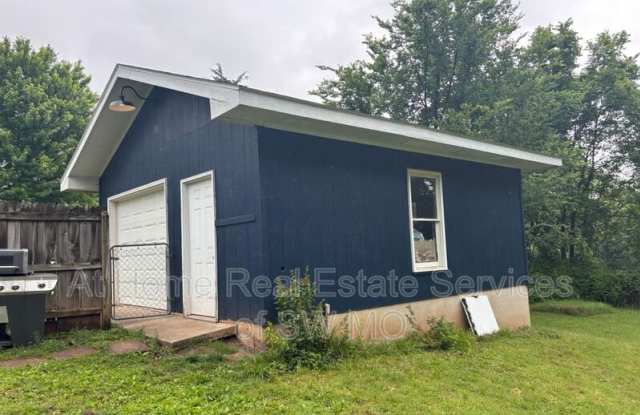 6124 S Farm Road 131 Gallery 3