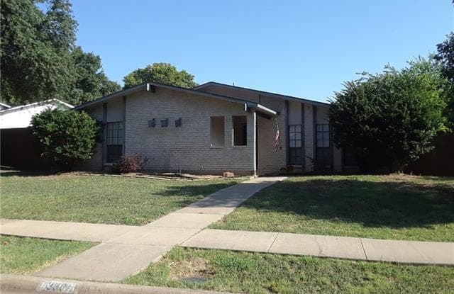 330 Woodhurst Drive - 330 Woodhurst Drive, Coppell, TX 75019