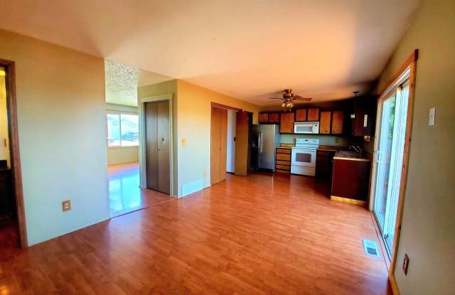 303 Charcoal Ct - 303 Charcoal Court, Wright, WY 82732