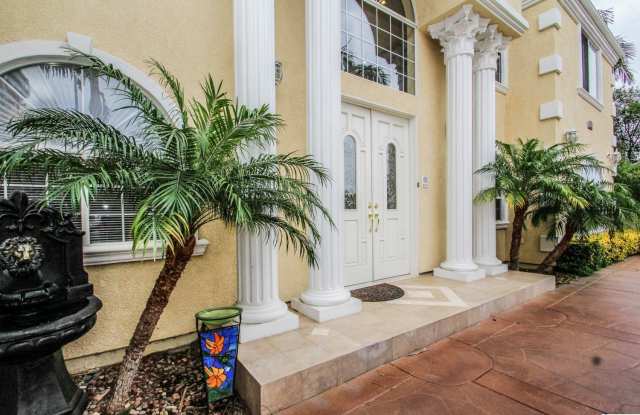 7735 Winnetka Avenue Gallery 4