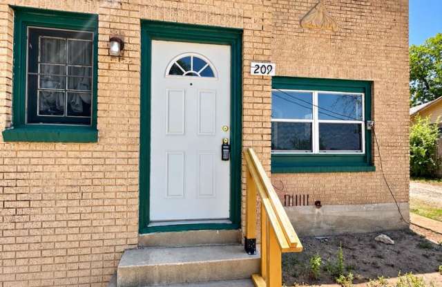 COMING SOON | Charming 1-Bed/1-Bath Duplex Near Downtown San Angelo! Gallery 1