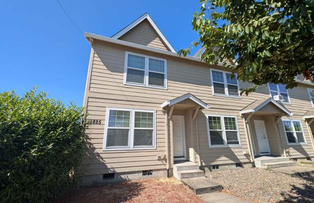 End unit Townhouse in Forest Grove photos photos