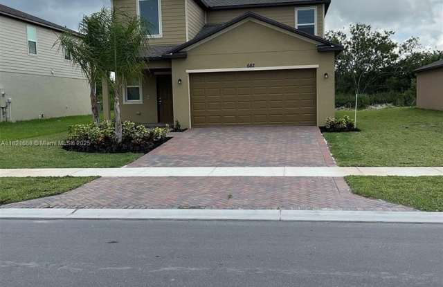 682 Carlyle Way photos photos