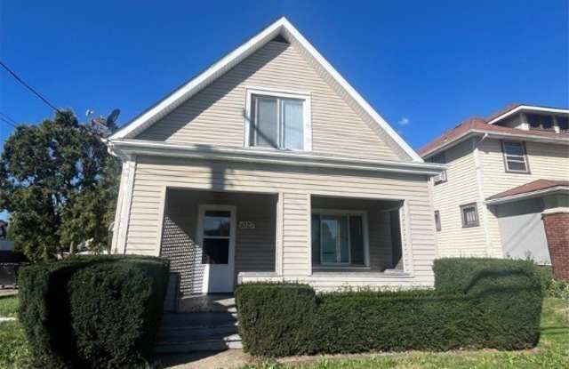 1027 Harrison Avenue SW - 1027 Harrison Avenue Southwest, Canton, OH 44706