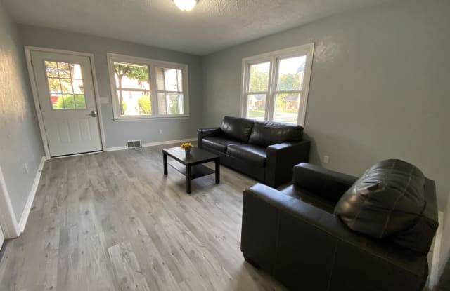 424 South 6th St, 1 photos photos
