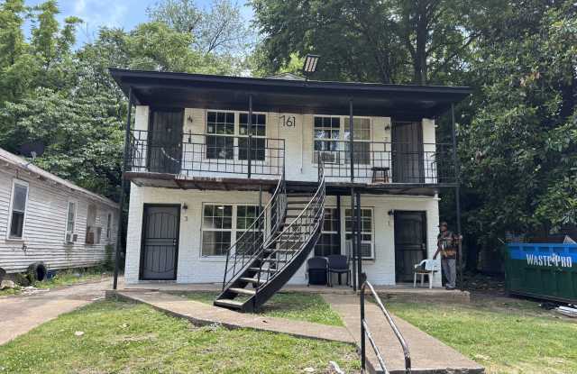 761 Richmond Avenue - 3 photos photos