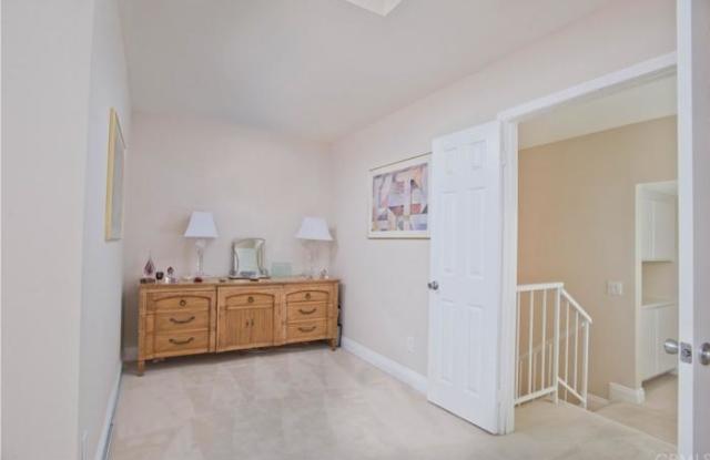 10240 Zelzah Ave #A Gallery 2