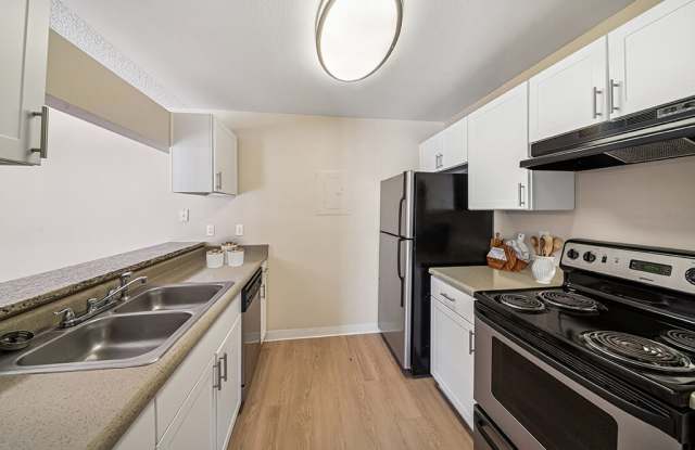 Rock Peak on Sunset Apartments photos photos