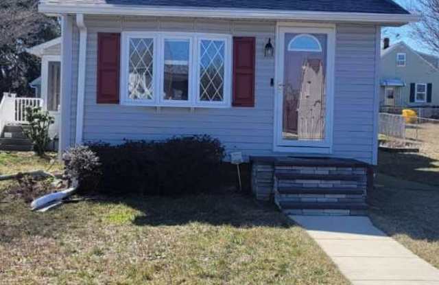 11 4TH AVENUE photos photos