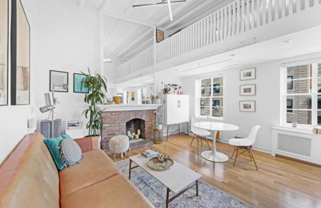 362 West 20th Street photos photos