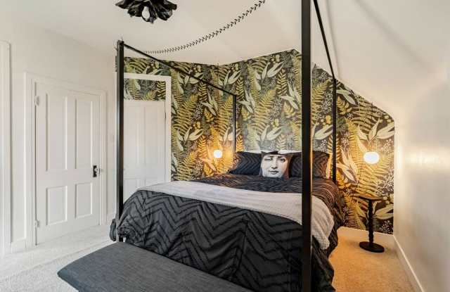 Vitorian 2BR Half Duplex in Denver next to the Botanical Garden - 1155 Josephine Street, Denver, CO 80206