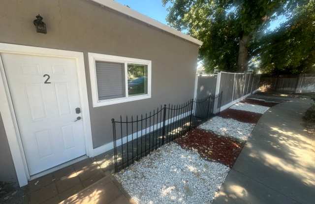 Cozy 1-Bedroom Cottage in South San Jose – October Move-In Special! - 395 Umbarger Road, San Jose, CA 95111
