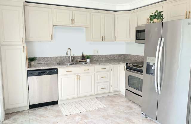 Beautiful and spacious 4 bed/ 2.5 bath home in Tierrasanta!  2 car garage, back yard, and community pool/ playground! photos photos