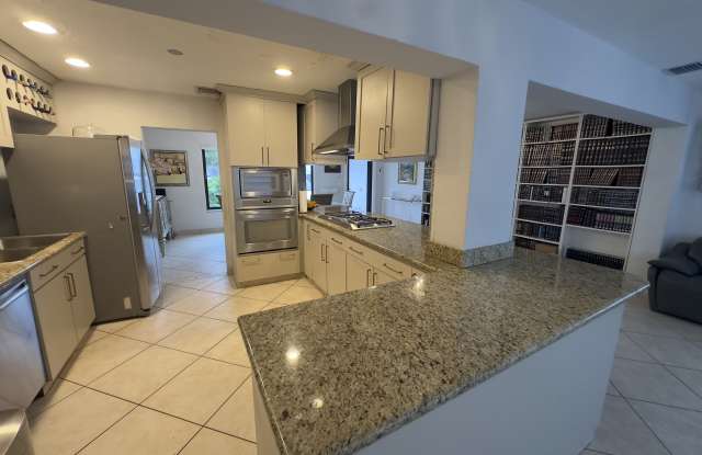 2525 Northeast 214th Street photos photos