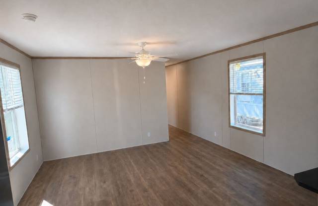 4052 Underwood Lane Gallery 3