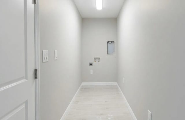 1003 NW 7th Place Gallery 4