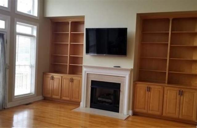 1300 Goldsboro Court Gallery 3